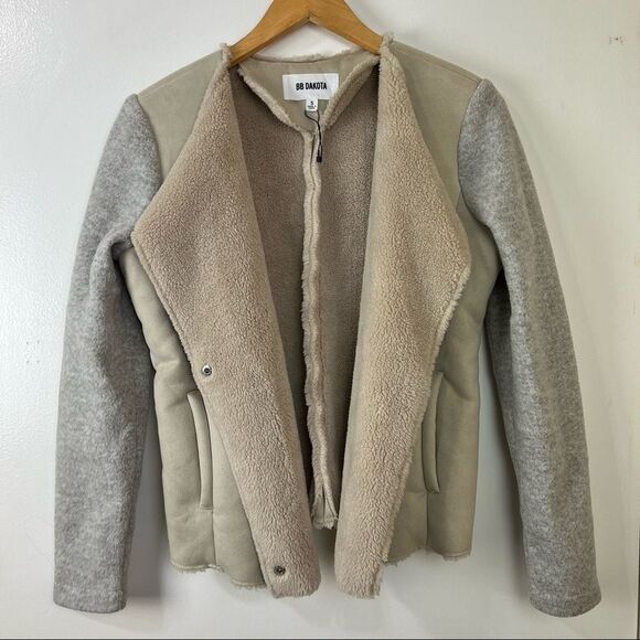 BB Dakota by Steve Madden - Women's Glenna Mixed Media Jacket - Picture 6 of 11